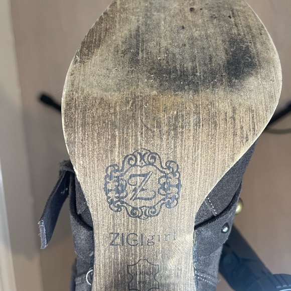 Zigi Girl grey suede heeled boots in size 7 - Picture 7 of 9